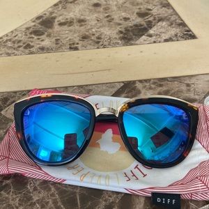 DIFF eyewear cat eye sunglasses